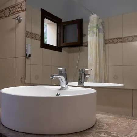 Venetico Beachfront & - Sea View Appartement *