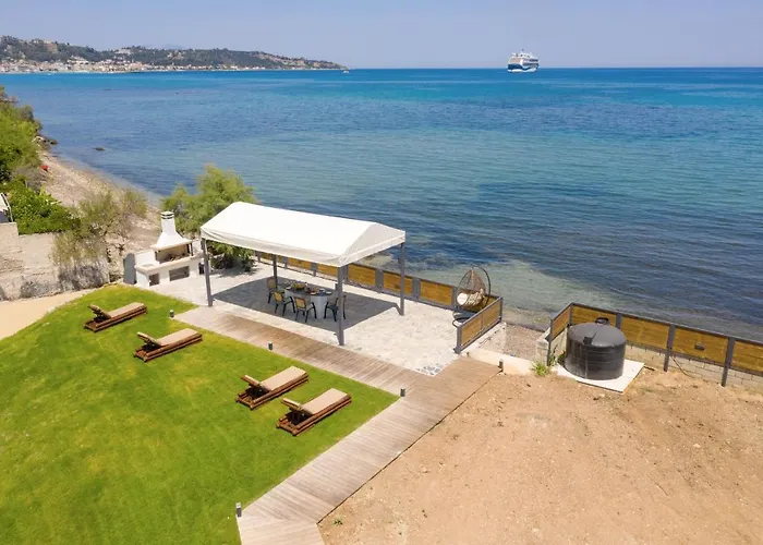 Venetico Beachfront & - Sea View *