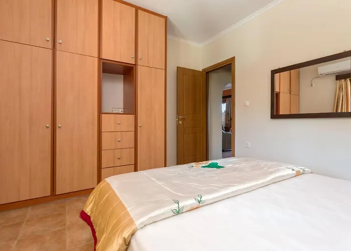 Venetico Beachfront & - Sea View * Argassi