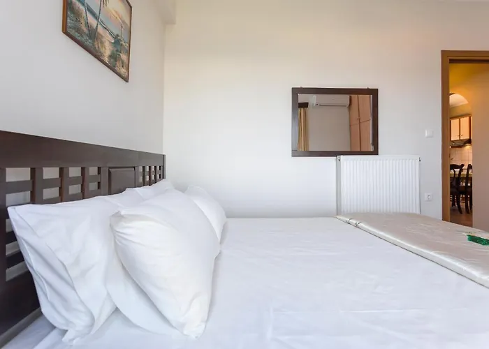 Apartamento Venetico Beachfront & - Sea View