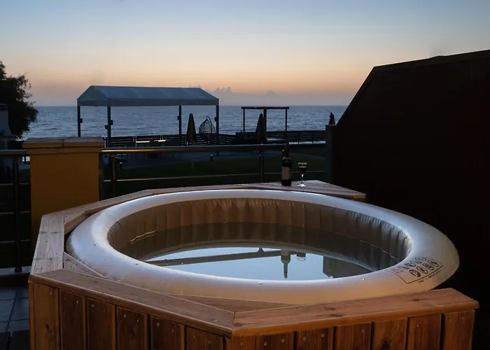 Venetico Beachfront & - Sea View Apartamento *