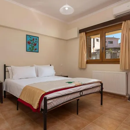 Venetico Beachfront & - Sea View Апартаменты *