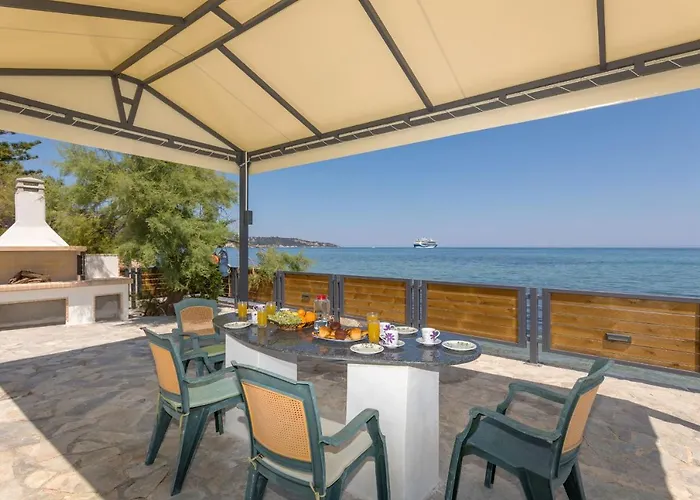 Venetico Beachfront & - Sea View * Argassi